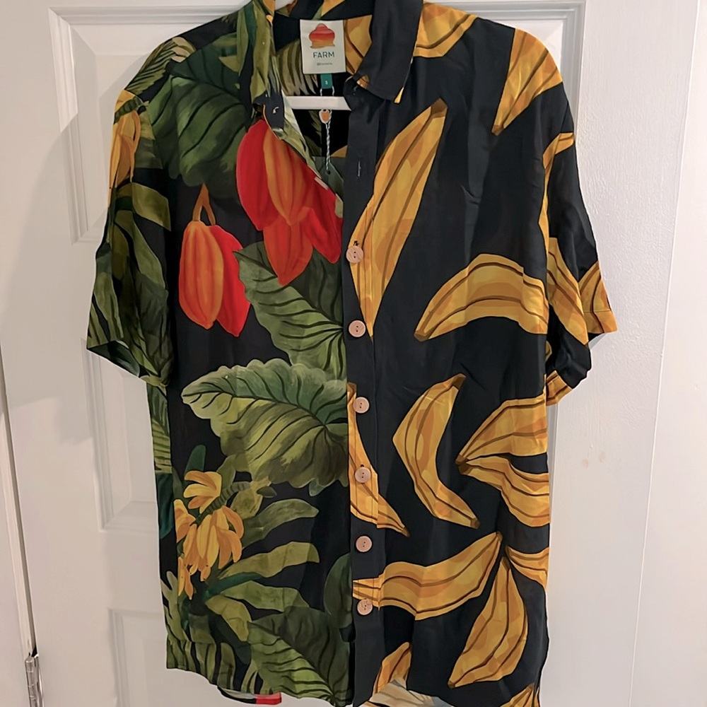 Farm Rio NWT Short Sleeve Top with Bananas, Leaves, Palm Tree and Bird Designs